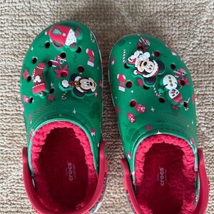 CROCS Christmas Mickey Mouse Disney never worn